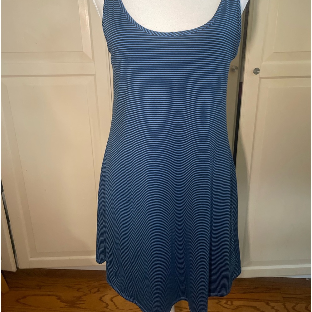 Xhilaration navy and black dress built in support for the girls